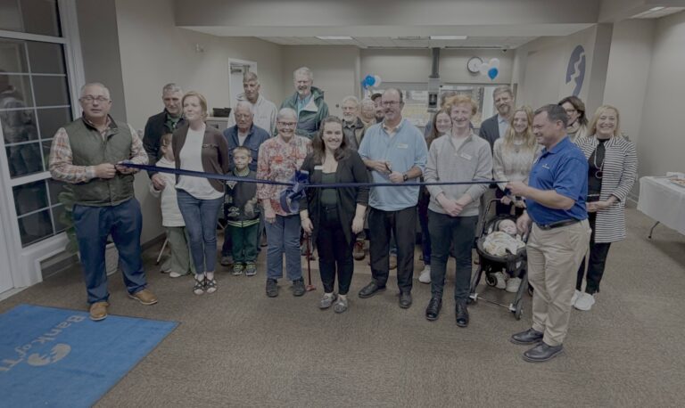 Nellysford : Bank Of The James Makes It Official In Permanent Home